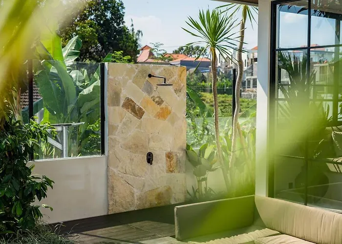 Luxe 4-bedroom - Private Pool & Fast Wi-fi * チャングー